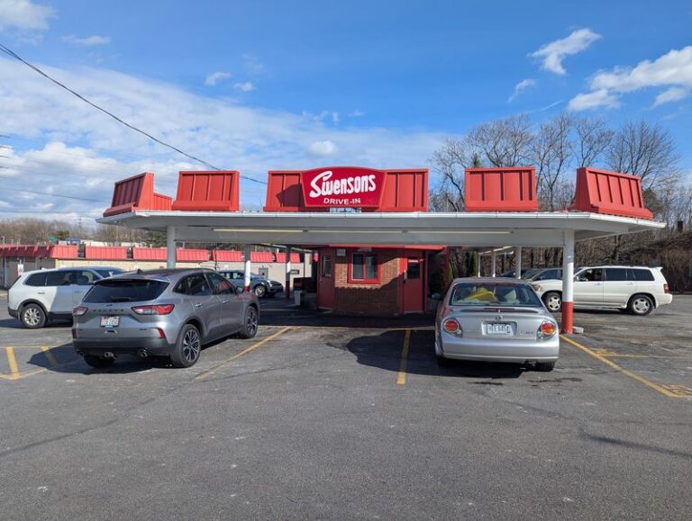 Seven Ohio Drive-Ins Still Carhop Burgers To Your Window