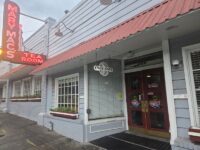 Mary Mac’s Tea Room In Atlanta Still Hands Every First-Timer A Free Cup Of Pot Likker