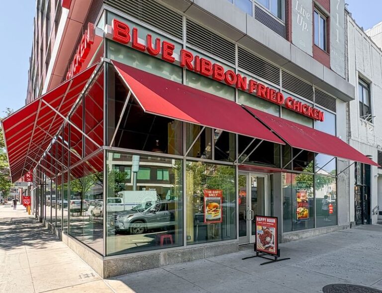 New Yorkers Swear The Fried Chicken At This Counter-Serve East Village Spot Beats Popeyes