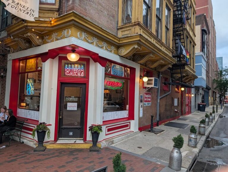 On Market Street In Philadelphia, Pennsylvania, Walking Into This Old-Fashioned Soda Fountain Feels Like Stepping Back In Time