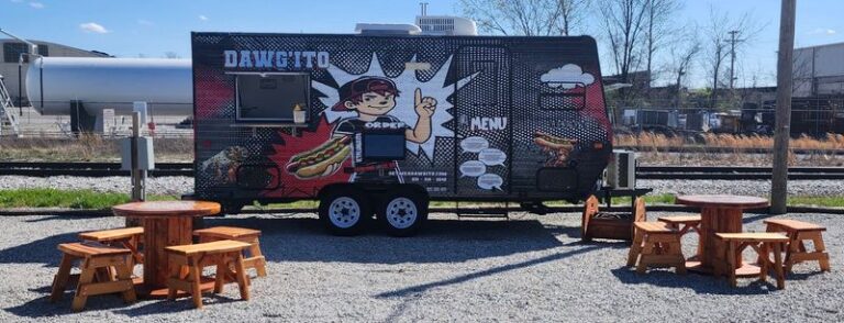 Road Trippers Crossing Tennessee Should Taste These 7 Small-Town Hot Dog Stands