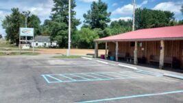 In Small-Town Kentucky, Diners Rave About The Fried Catfish And Crispy Hush Puppies At This Down-Home Joint