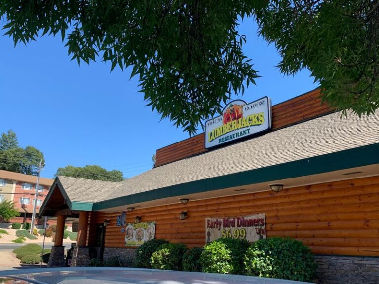 How Did A Tiny Logging-Town Diner In Willits Become Mendocino County’s Favorite Breakfast?