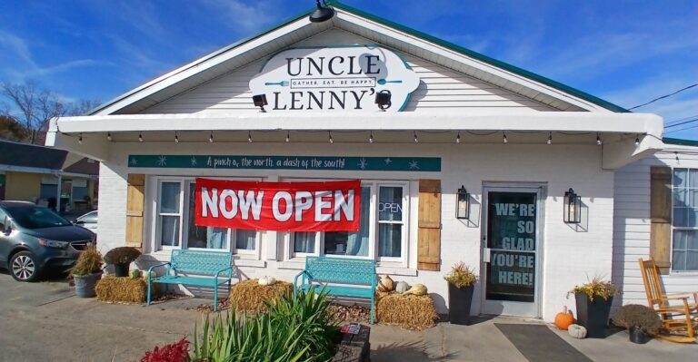 Off I-40 Near Nashville, Locals Love This Small-Town Tennessee Country Cafe For Biscuits, Sausage Gravy, And Cinnamon Rolls