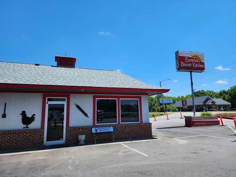 Early Mornings at Sunrise Biscuit Kitchen, a Small-Town Breakfast Stop in Louisburg, NC
