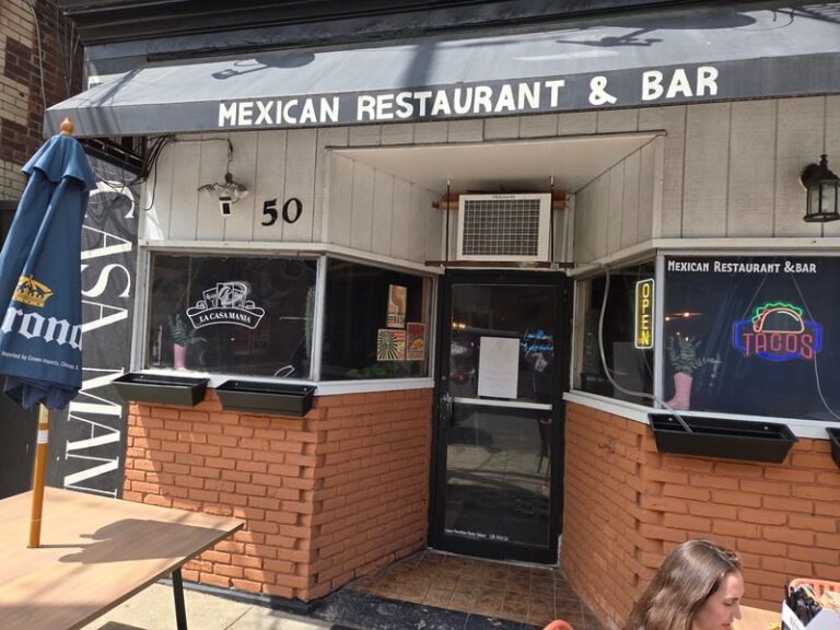Connecticut Diners Happily Drive An Hour To Middletown For The Grilled Birria Tacos At This Beloved Mexican Cantina