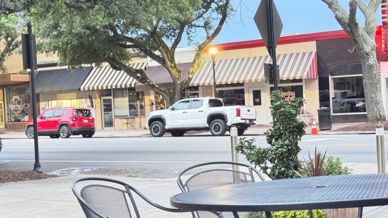 How A Tiny Shelby Grill Turned The Livermush Sandwich Into A Local Legend