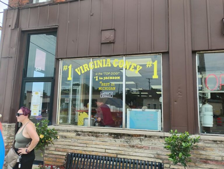 Nobody Leaves Hungry From These 8 Michigan Hot Dog Stands