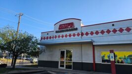 Austin Old-Timers Still Order A Number One With Fries At Dan’s Hamburgers