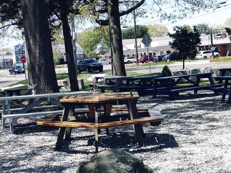 Order The Fried Clams At Johnny Ads In Old Saybrook And Eat Them At The Picnic Tables