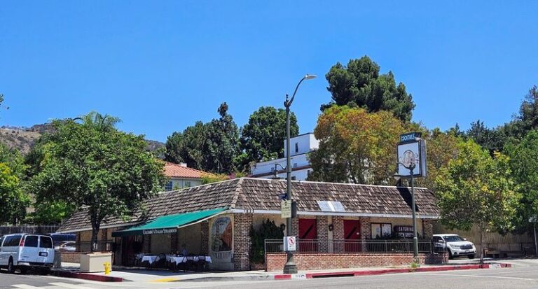 Serving Since 1954, This California Italian Steakhouse Pairs Steaks With Live Jazz And Red Leather Booths