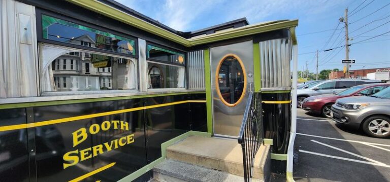 For Over 70 Years, Moody’s Diner-Style Comfort Has Kept The Four Sisters Owl Diner In Lowell Packed