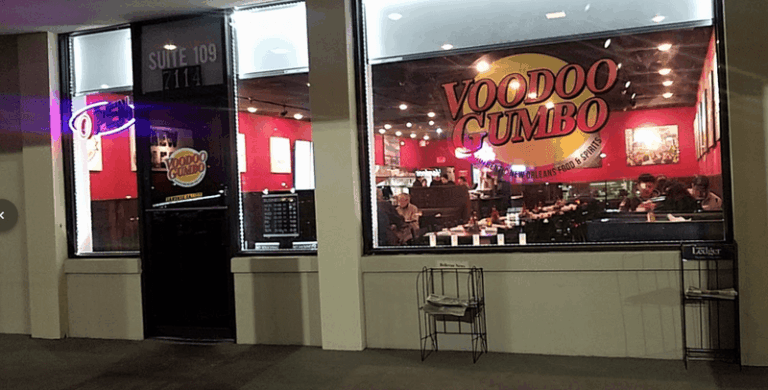 Warm Up With Seafood Gumbo And Fresh Beignets At This Bustling Tennessee Creole Spot