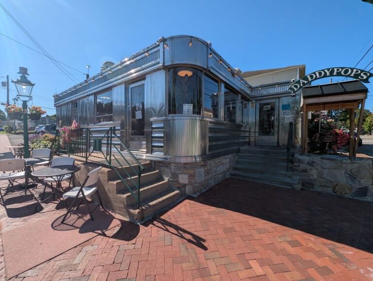 Pull Up A Barber Chair At This Retro Pennsylvania Diner For Chipped Beef And Flapjacks