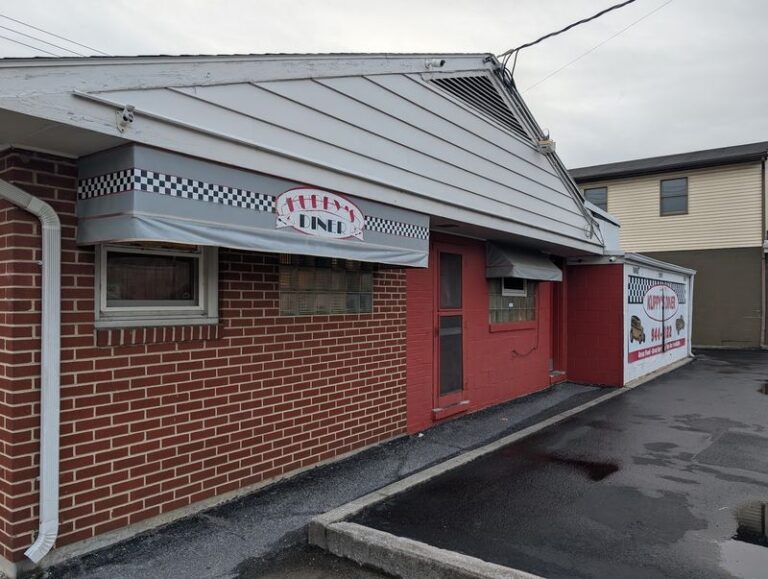 Chrome, Neon And Homemade Pie Make The Kuppy’s Diner In Middletown A Pennsylvania Classic