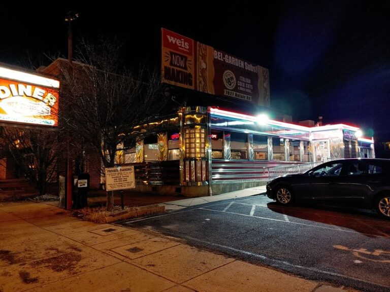 Baltimore Families Have Been Celebrating Birthdays At This Highlandtown Diner Since The 1970s