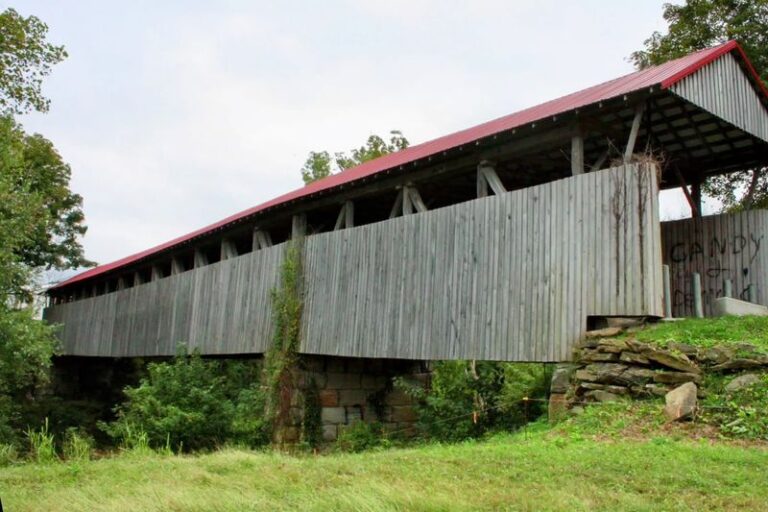 Across Kentucky, 8 Covered Bridges Still Stand Waiting For A Fall Drive