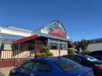 Classic American Breakfasts Come Around The Clock At This ’50s-Style Silver Diner In Norwalk, Connecticut