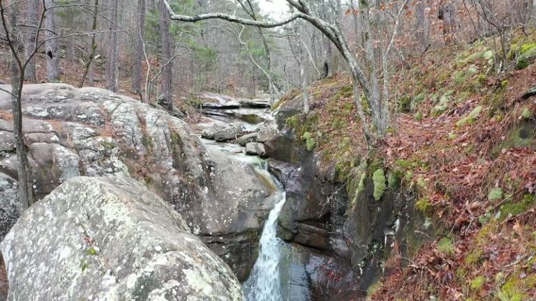 These 6 Arkansas Waterfall Trails Reward A Short Walk With A Big Payoff