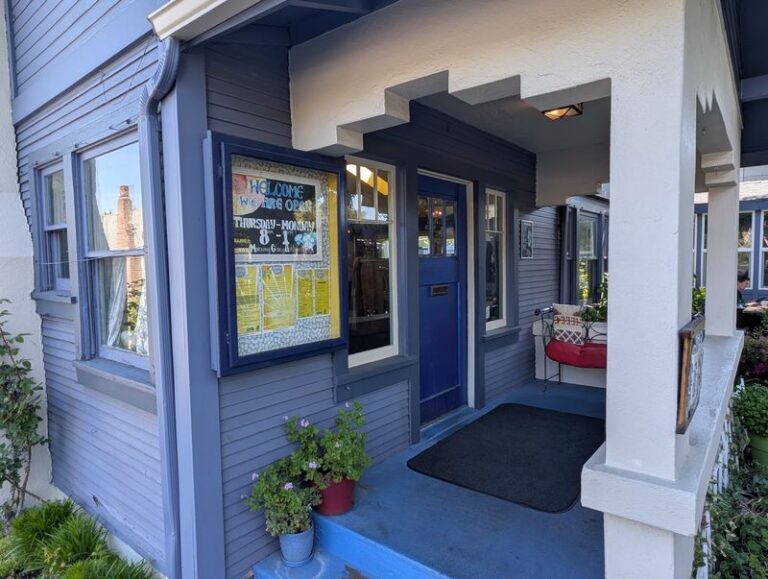 If You Love Huevos Rancheros, These 7 Oregon Breakfast Spots Are Worth The Early Alarm