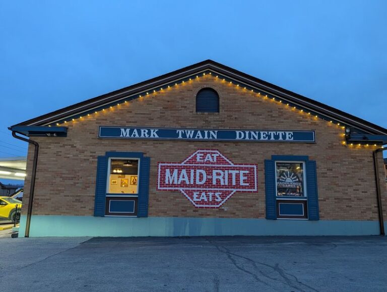 Since 1946, Truckers And Townsfolk Have Lined The Counter At This Little Hannibal, Missouri Diner