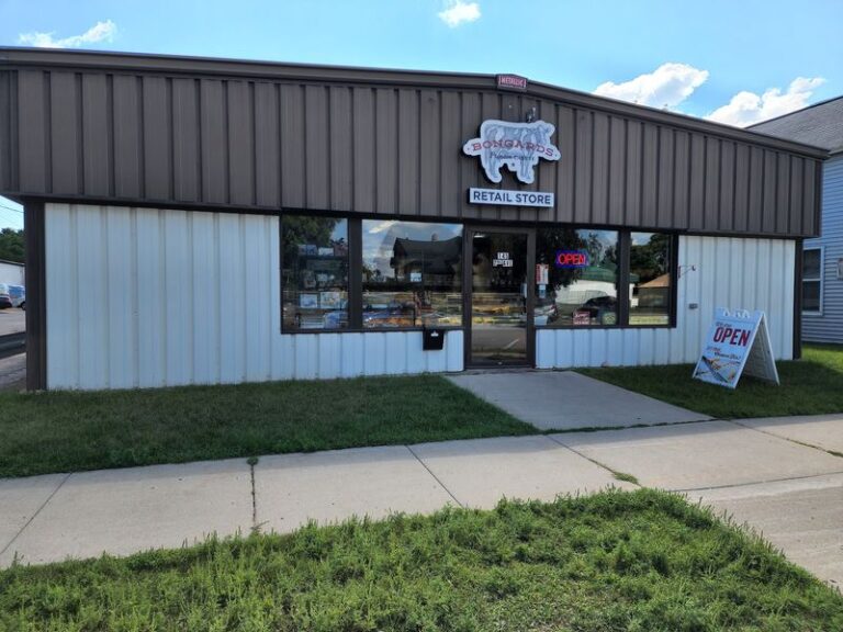 Cheese Curds Come Out Squeaky And Hot At These 6 Minnesota Dairy Stops