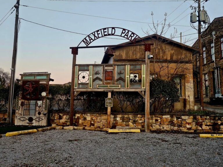 Wander The Riverside Shops And Cafes Of This Charming Little Arkansas Town For An Easy Day Trip