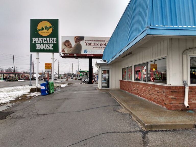 Diners Come Back For The Huge Portions And Blueberry-Stuffed Pancakes At This Indiana Breakfast Spot